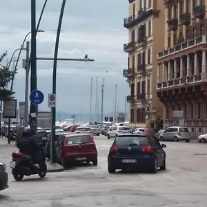 Casa Sannazzaro Napoli
